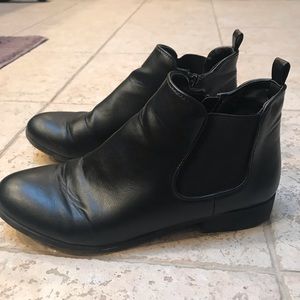 Black Chelsea Boots